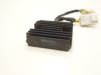 Honda Cbr 1000 Sc57 Fireblade Voltage Regulator