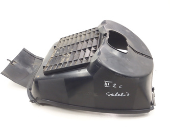 Peugeot Satelis 125 Nadkole przód plastik grill