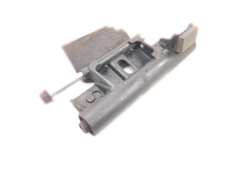 Suzuki Burgman 125 07-13 Swingarm Engine Mount