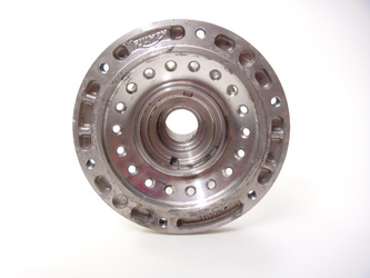 Triumph Truxton T100 2004184 Piasta koła