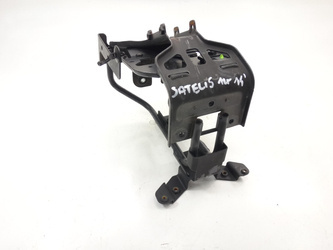 Peugeot Satelis 125 Frame Mounting Front
