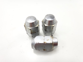 Can-Am Spyder 990 Wheel Bolts Front