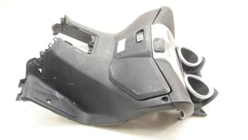 Yamaha X-Max 125 10-14 Kokpit Plastik Przed Kolana