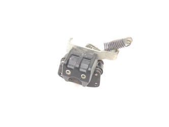 Piaggio Mp3 125 07-11 Vertical Lock Clamp