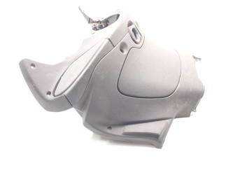 Piaggio X9 125 Cockpit Plastic Before the Knees