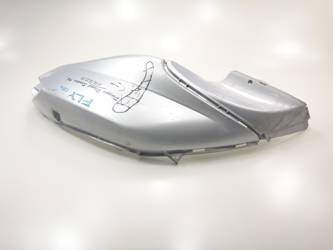 Piaggio Fly 125 04-11 Bok Boczek Owiewka Lewa