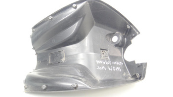 Peugeot Vivacity 3 2T Cockpit Plastic Before the Knees