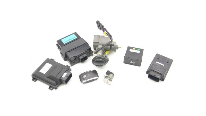 メモリーズ キオクシア TransMemory U304 KLU304A128GR [128GB マゼンタ