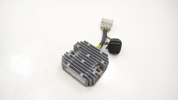 Piaggio Zip 2 50 4T Regulator Napięcia