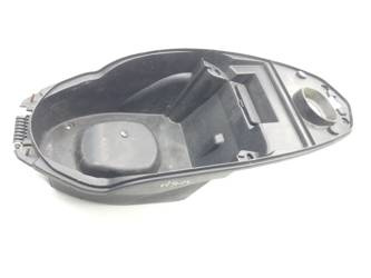 Peugeot Kisbbe 50 Kufer Schowek