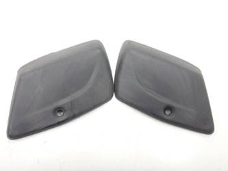 X-Evo X8 125 04-12 Plastic Plug 2Pcs