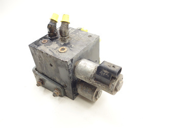 Tennant M20 Sweeper Hydraulic Distributor