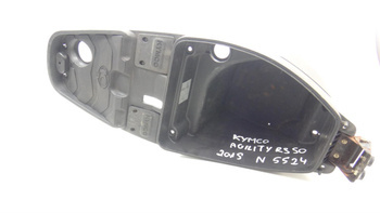 Kymco Agility Rs 50 Trunk Potty Helmet Storage