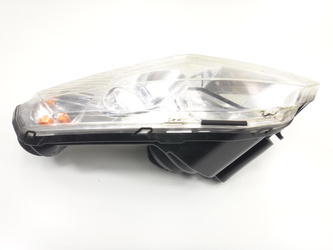 Peugeot Satelis 125 06-12 Lampa Przód Prawa