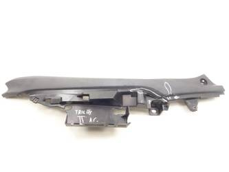 Plastik listwa wypełnienie Yamaha Tricity 300