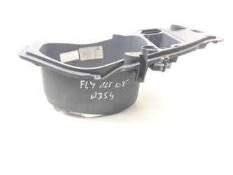 Piaggio Fly 125 04-11 Kufer Nocnik Schowek