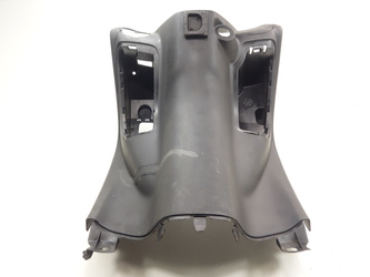 Peugeot Elystar 50 Cockpit plastic above the knees